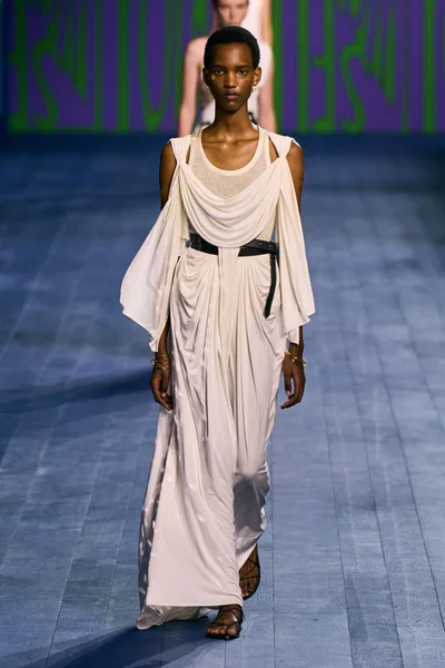 Look 1